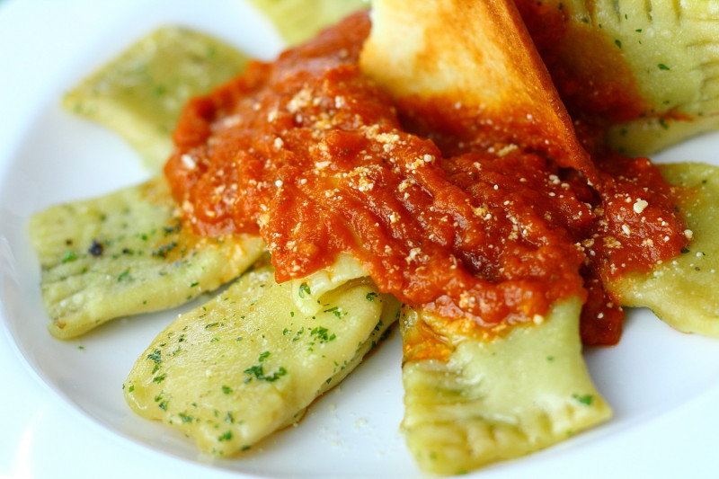 tagAlt.Agnolotti Stuffed with Mozzarella and Sun dried Tomatoes