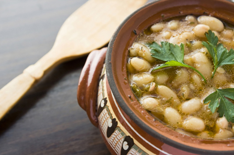 tagAlt.Tuscan Cannellini Beans with Fresh Thyme Sauce