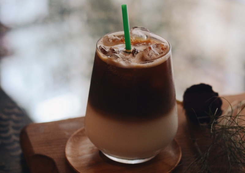 The Perfect Iced-Coffee - Italian Caffè Shakerato | MaMaBlip