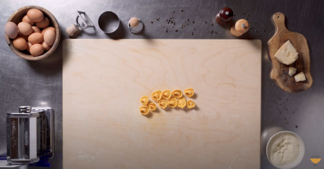 tagAlt.tortellini in brodo