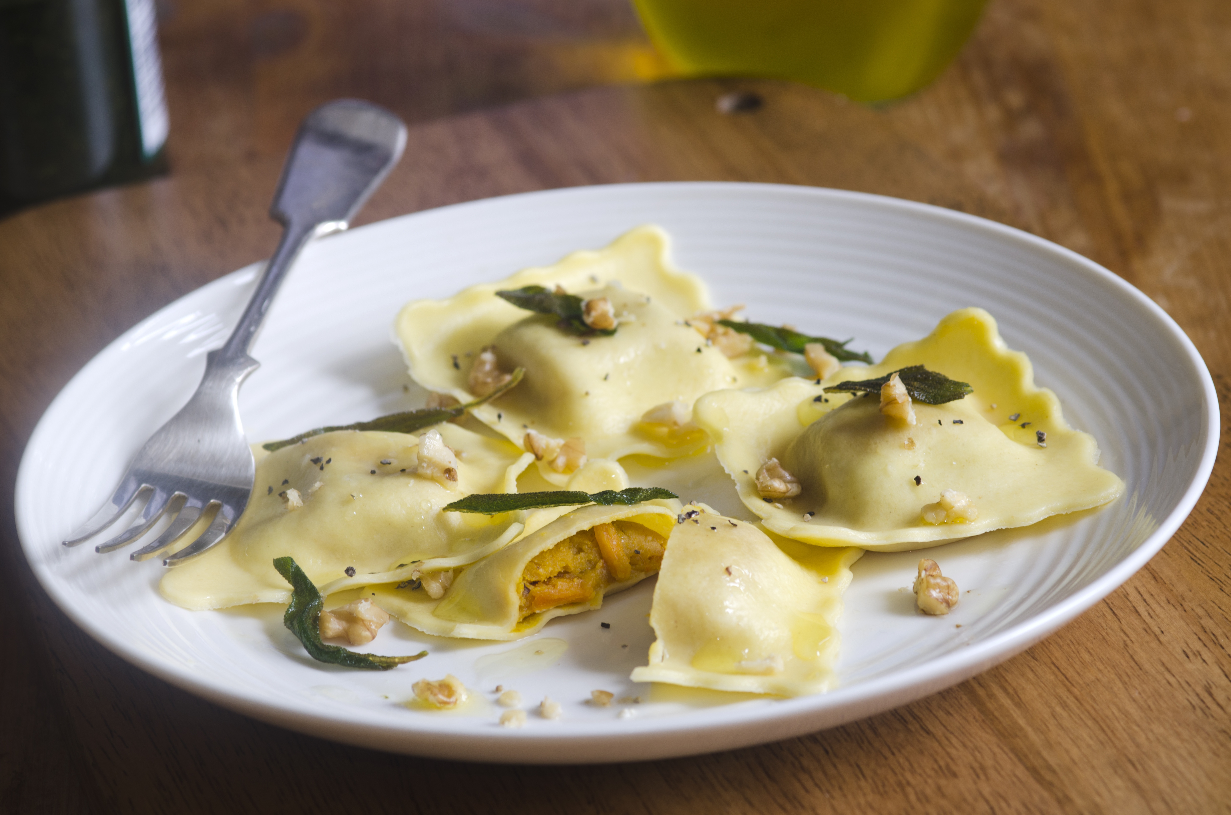 MaMaBlip: Ravioli di Zucca e Ricotta con Crumble di Amaretti