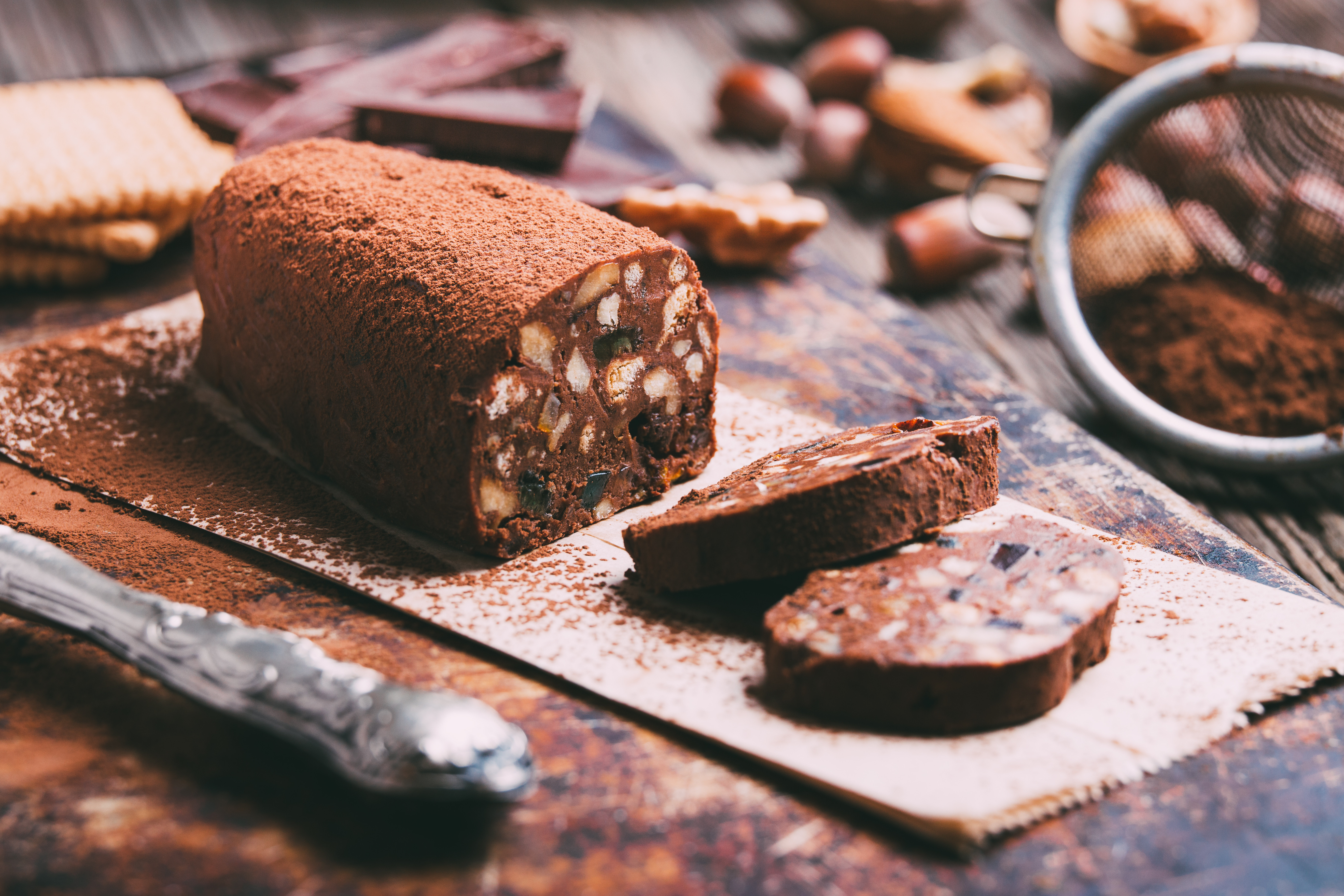 Decadent Chocolate-Fig Salami: An Italian No-Bake Classic | MaMaBlip