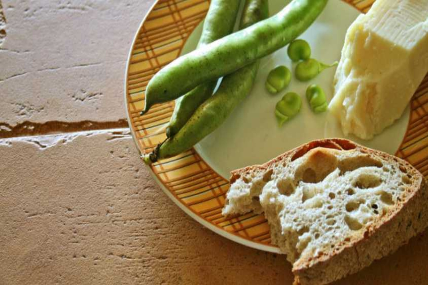 Fava Beans with Grilled Pecorino Cheese MaMaBlip